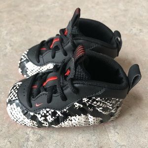 🌈 NIKE LIL’POSITE ONE (4C)